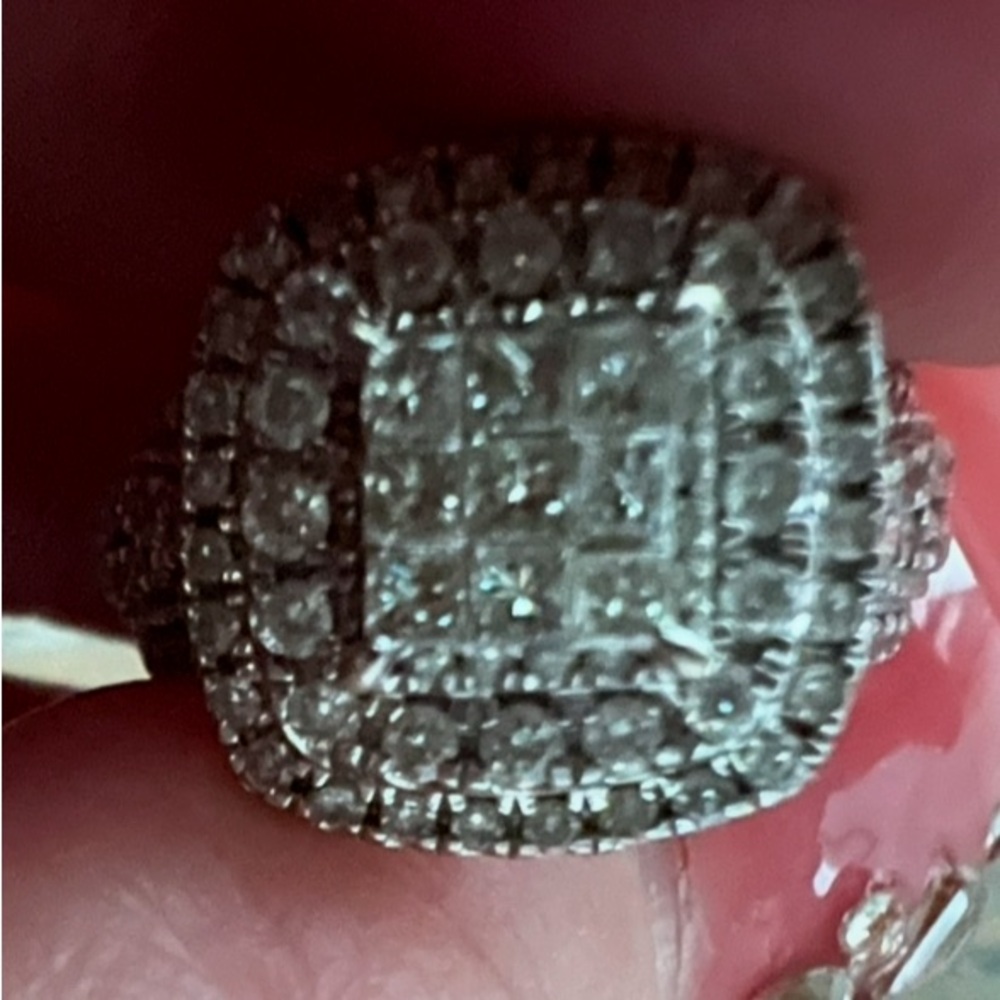 Elegant Silver Diamond Ring